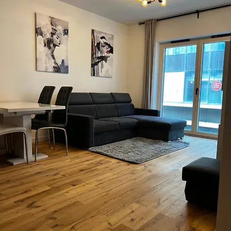 Czysta - Old Town, Superb Location, Railway Access * Wrocław